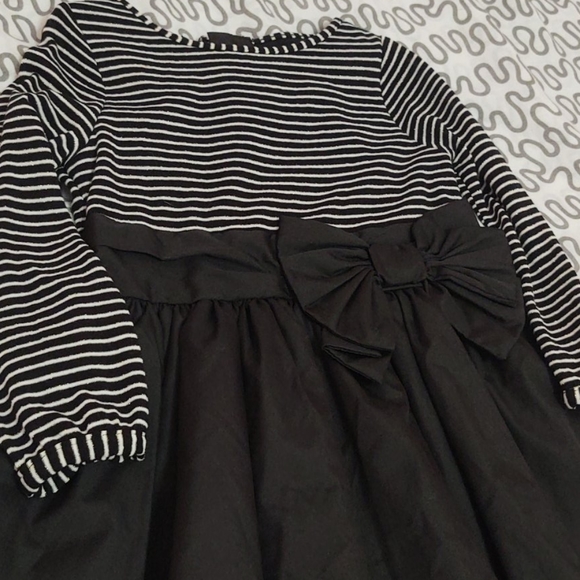 Cherokee dress - Picture 3 of 9